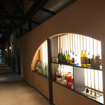 ダイニング和香葉 - 店内通路