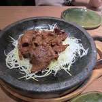 牛タン炭焼　慶州 - シャブシャブコースの本日の一品は牛タンの味噌焼でした。