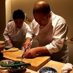 鮨料理 一高 - 料理長と息がピッタリ