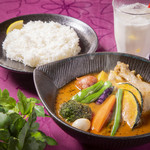 スープカレーlavi ルトロワ店