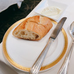 ヴァンセーヌ - ホイップバターとパン