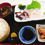 梅本水産 - お刺身定食 鯛と、タコ