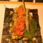 権八 NORI-TEMAKI - スパイシーツナ280円＋カリフラワーライス30円