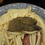 煮干し中華そば 一剣 - 海苔を麺の上に～