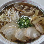 すみれ - ラーメン＋チャーシューハーフ