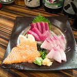 城喜元 - ブリ・トロサーモン・カツオ