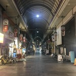 餃子の王将 - 夜11時の天神橋筋商店街 2丁目南アーケード
