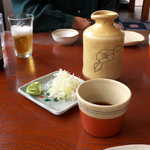 そば椿庵 - 薬味ねぎ・わさびと蕎麦つゆが、先に運ばれてきます