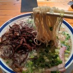 田中商店 本店 - バリカタな麺はザクッとした歯切れ