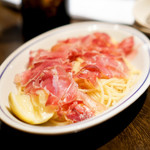 生ハムとワインのお店 piglet - レモンのパスタ　生ハム添え