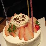 HINATA - 誕生日ケーキ　（撮影の為にロウソクを再度付直し後）