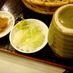 Sobadokoro Amiya - 薬味とそばつゆです