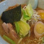 角煮ラーメン 目黒福屋 - エレキマンの保母ブラジル