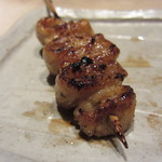 鳥しき - 手羽先の皮1