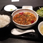 覇王 - 麻婆豆腐定食　９５０円