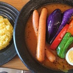 Su-Pu Kare Hausushippo - ロングウィンナーのスープカレー 1,000円