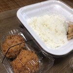 かつや - チーズコロッケとご飯
