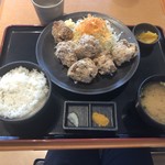 矢板北PA上り線 軽食・フードコート - 大盛唐揚げ定食