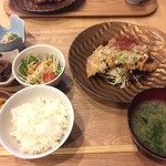 Hanabata Gingyo Konya - 油淋鶏定食730円