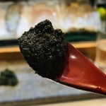 寿司栄 - 蟹味噌　日本酒で煮詰めたズワイ蟹味噌