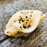 寿司栄 - ミル貝　イカスミ塩