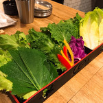 韓菜食堂 CHEGO - サムギョプサル用の葉物類♪