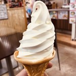 Ogurogawa Pa-Kingu Eria Nobori Sen Fu-Do Ko-To - 北海道牛乳ソフトクリーム＠320円