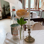 マダム・トキ - テーブルの飾り