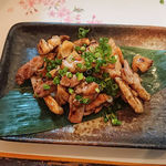 薩摩地鶏と季節の料理 季彩 - 薩摩地鶏のニンニク岩塩焼