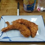 伊勢屋酒店 - 海老フライ。