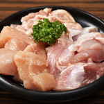 Kanzen Koshitsu Izakaya Yaesu Embu - 鶏肉三点盛り　