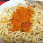 ラーメン二郎 - 一味投下～♪