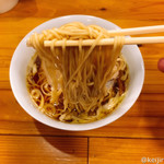 まほろば - 鶏醤油 800円 麺リフト