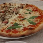 ピザ バー オット - 料理写真: