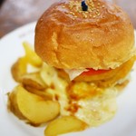 エーエス クラシックス ダイナー - チーズアバランチバーガー