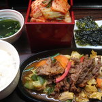 Yakiniku (Grilled meat) lunch (rice, soup, Korean seaweed)