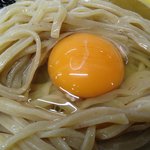 麺屋 にぼすけ - タマゴがツヤツヤ！