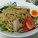 麺屋 にぼすけ - その上にトッピング