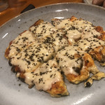 てっぱんやき嗣 - オムピザ（880円）