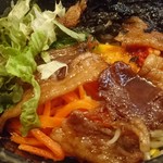 アジアン居酒屋 えもや - 石焼カルビ丼