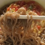 Osaka Ya Shop - 電子レンジで作ると、お湯で作るより断然麺が美味くなるヽ(´o｀
                        
                        カップ天ぷら蕎麦で議論される天ぷら投入のタイミング。
                        
                        名付けて
                        『天ぷらは先に入れるべきか？あとのせサクサクか？問題。』
                        
                        
                        