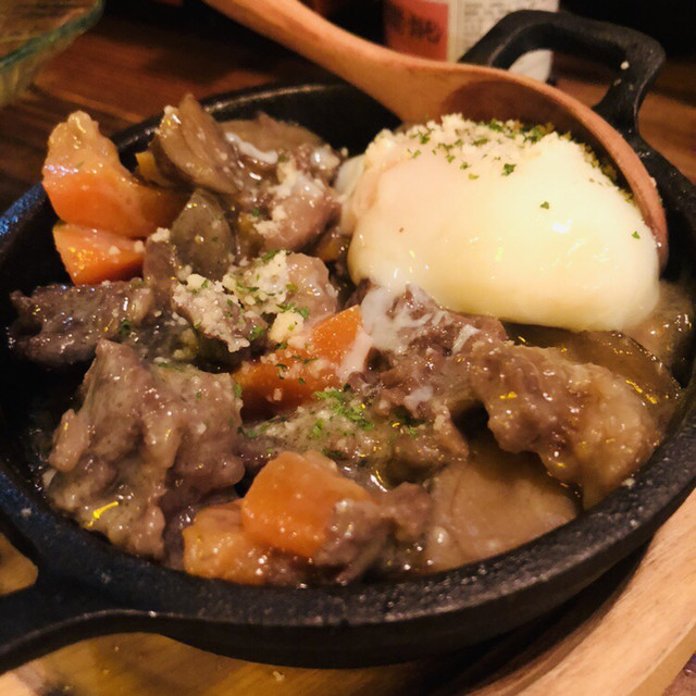 大衆和牛酒場 コンロ家～霜降り和牛鍋と神戸牛ホルモン鉄板焼～ 代々木店 南新宿/居酒屋 [食べログ]