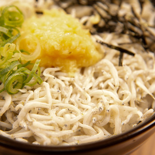 答志島產的美味“白魚”絕對不能錯過！推薦的白魚丼讓你大快朵頤◎