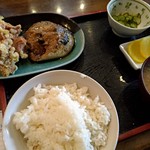 秋桜 - サバ味噌煮とから揚げセット８５０円