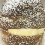 HAMBURG - シュークリーム cream puff (*´ω`*)