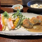 発酵薬膳&カフェ カワセミ - 一汁一菜御飯膳 チキンソテーみそバターソース 1000円