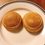 蜂蜜まん本舗 - お土産！上品な甘さ