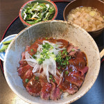 正味亭 尾和 - ローストビーフ丼 950円