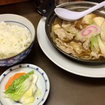 春駒食堂 - 肉鍋定食　750円