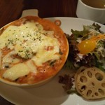 バイゲツカフェ - エビほうれん草トマトクリームドリア　870円